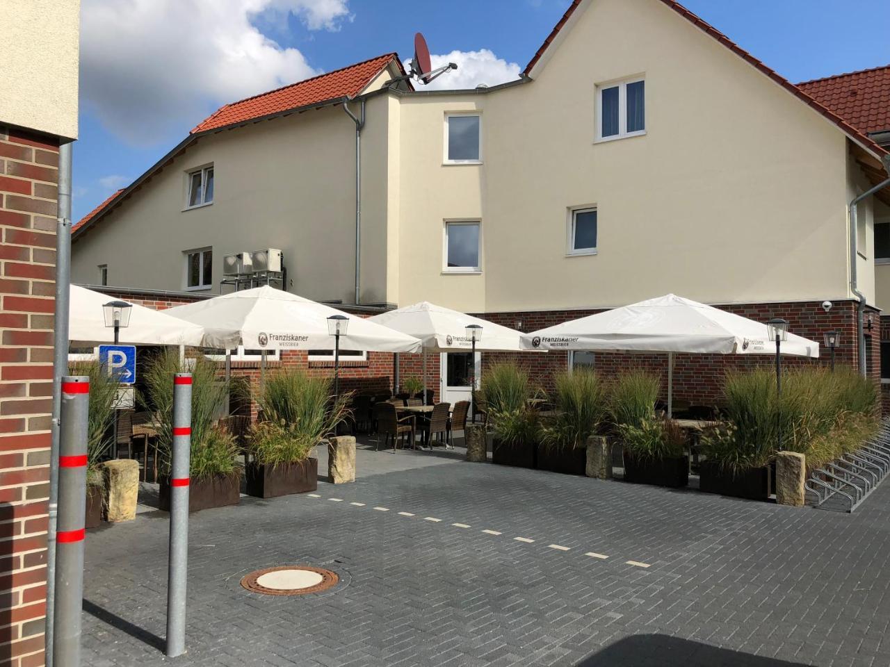 Hotel Isenbuetteler Hof Exteriör bild